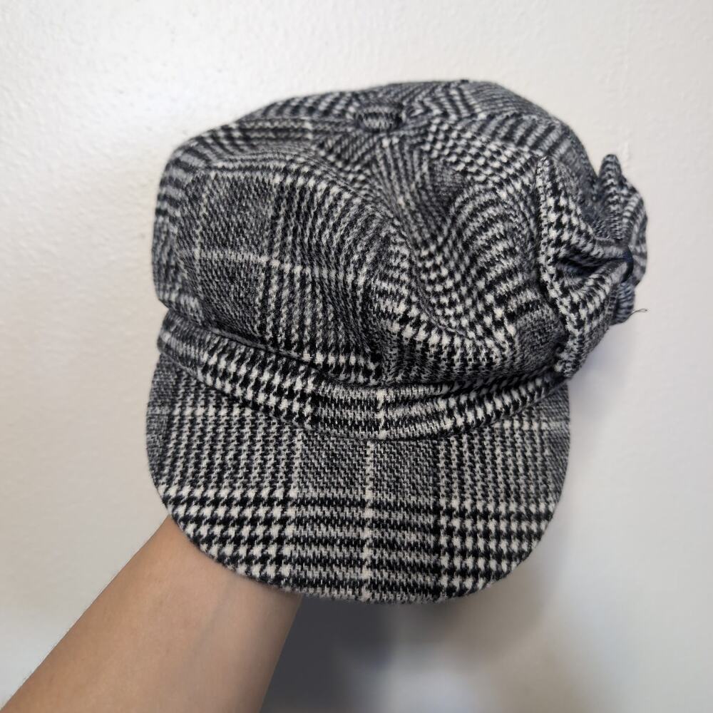 Plaid Newsboy Cap With Side Bow Accent